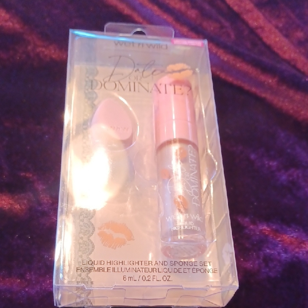 Wet n Wild Pink Highlighter Makeup Essential